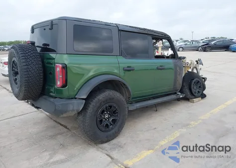 2023 Ford Bronco Wildtrak из США, поврежденный, VIN 1FMEE5DP6PLB44779